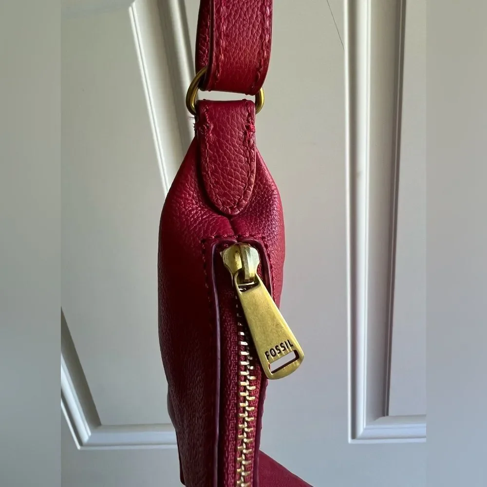 Fossil Women's Cleo Leather Hobo Shoulder Bag in Red Velvet